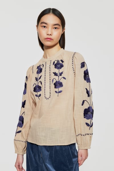 Antikbatik Isla embroidered blouse
