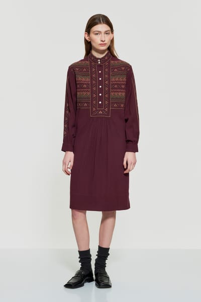 Antikbatik Robe brodée Luna