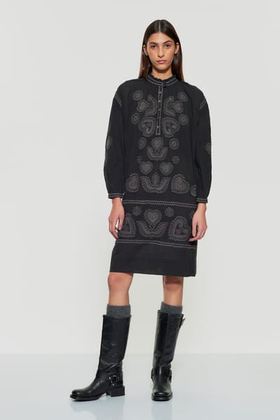 Antikbatik Robe brodée Robby