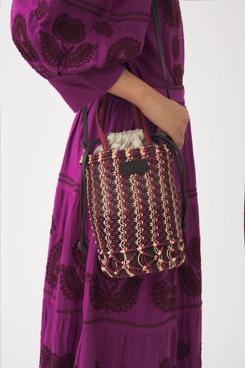 Antikbatik Pequeño bolso de cuero trenzado a mano Meryl
