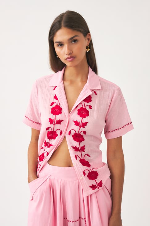 Antikbatik Blouse hand-embroidered with silk Ila
