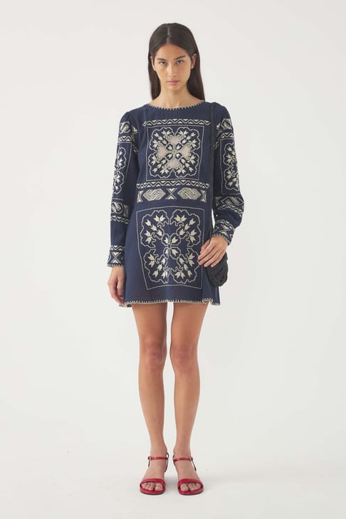 Antikbatik Robe brodée Milos