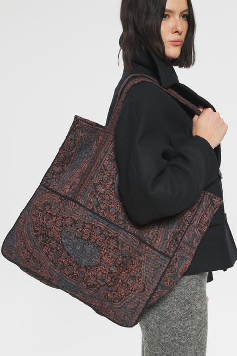 Antikbatik Tajaro Tote bag