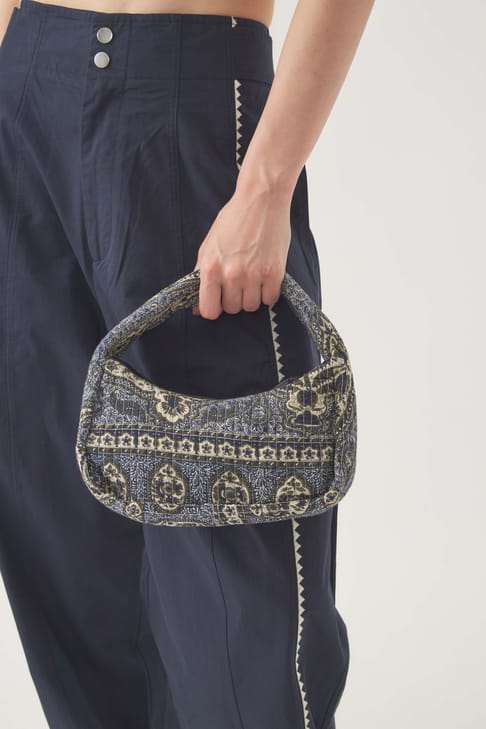 Antikbatik Tote Tayar