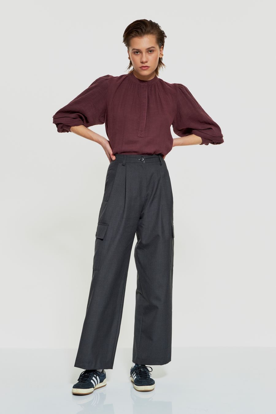Antikbatik Francisco wool cargo trousers