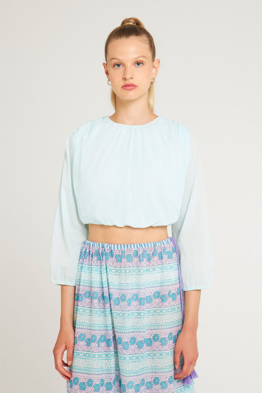 Antikbatik Crop-top Hita
