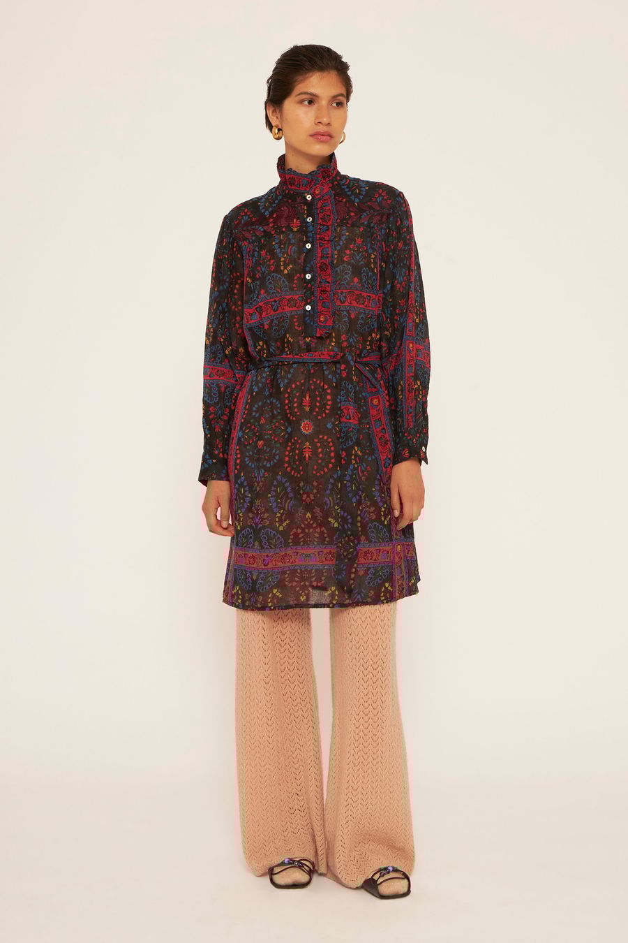 Antikbatik Robe brodée Tamir