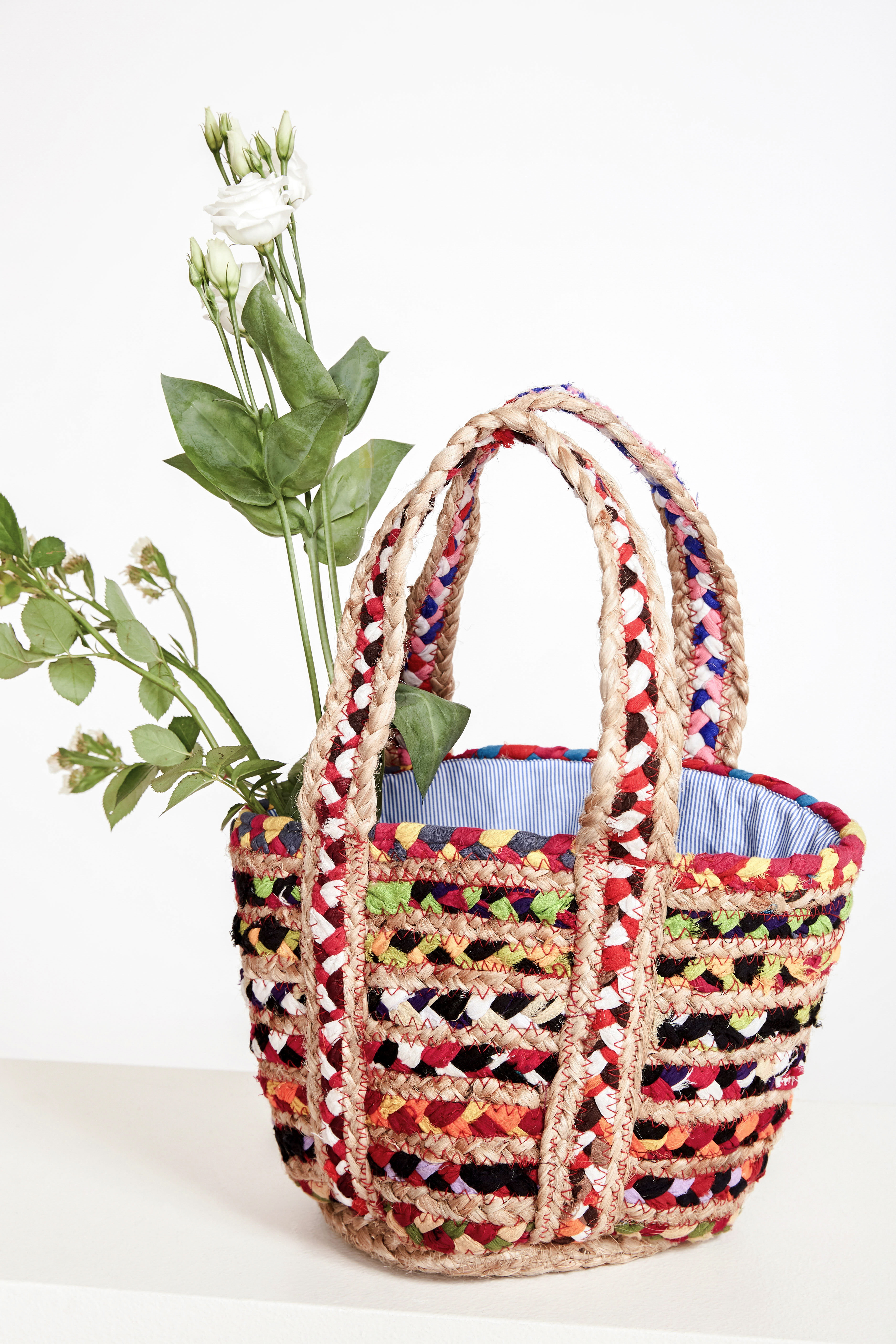 Petit panier jute tressée Jella - Multicolore - Antik Batik (photo) Petit panier jute tressée Jella - Multicolore - Antik Batik (photo)