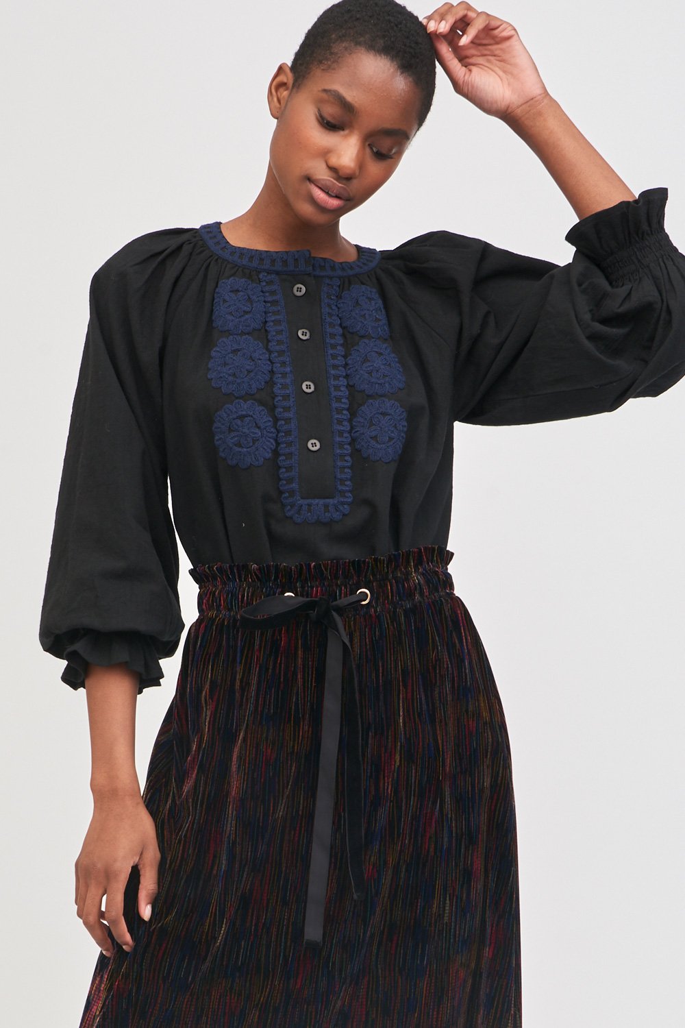 Blouse ample brodée Zida - Noir - Antik Batik (photo) Blouse ample brodée Zida - Noir - Antik Batik (photo)