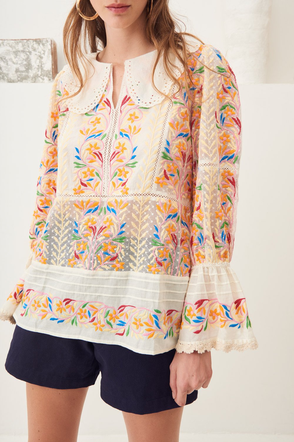 Blouse brodée coton et tulle Ania - Antik Batik (photo) Blouse brodée coton et tulle Ania - Antik Batik (photo)