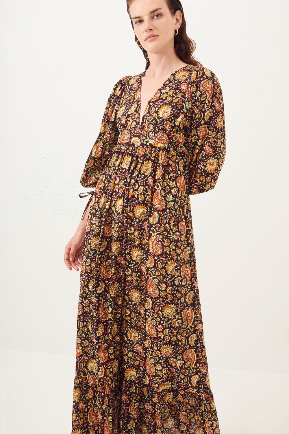 flowing maxi dresses with sleeves