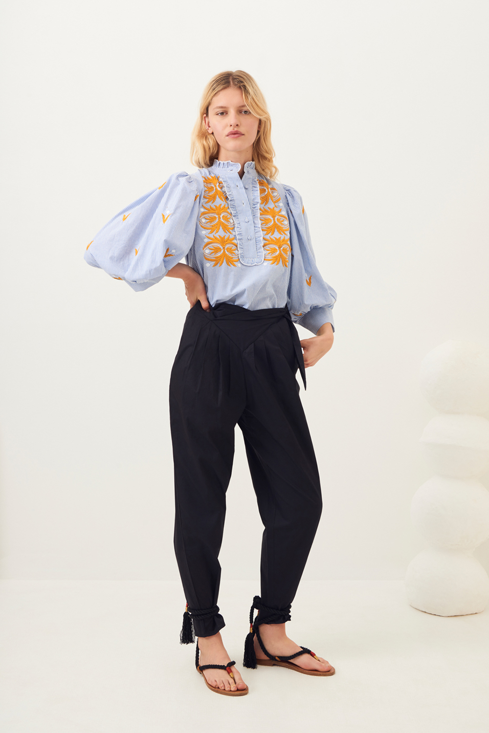 Pantalon carotte popeline Popy - Noir - Antik Batik (photo) Pantalon carotte popeline Popy - Noir - Antik Batik (photo)