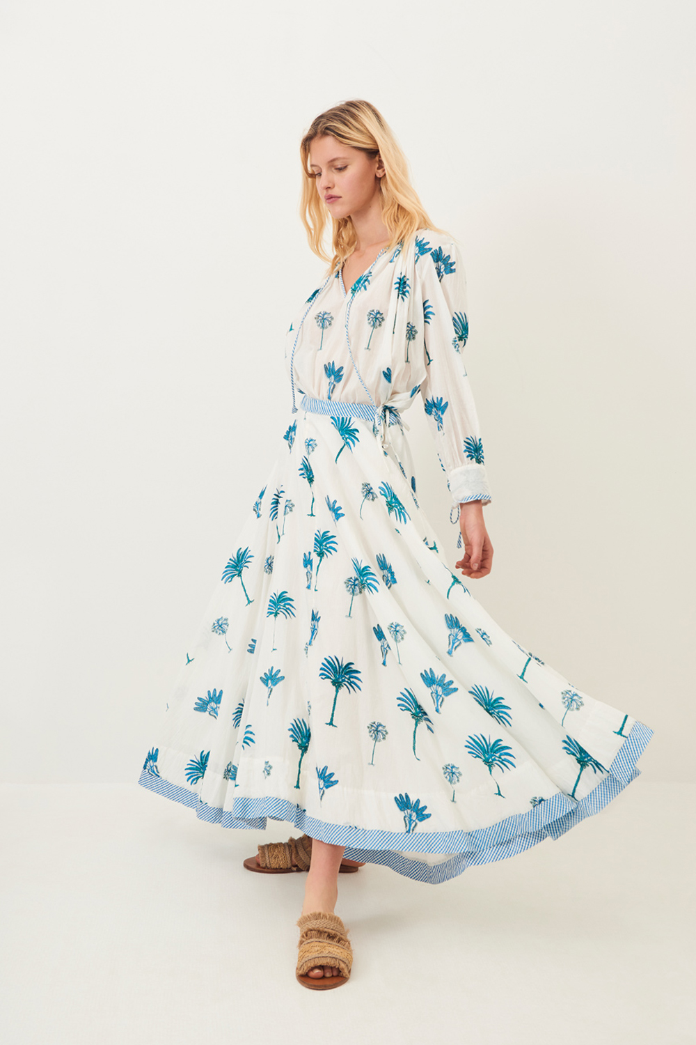 Jupe longue fluide Palmy - Bleu - Antik Batik (photo) Jupe longue fluide Palmy - Bleu - Antik Batik (photo)