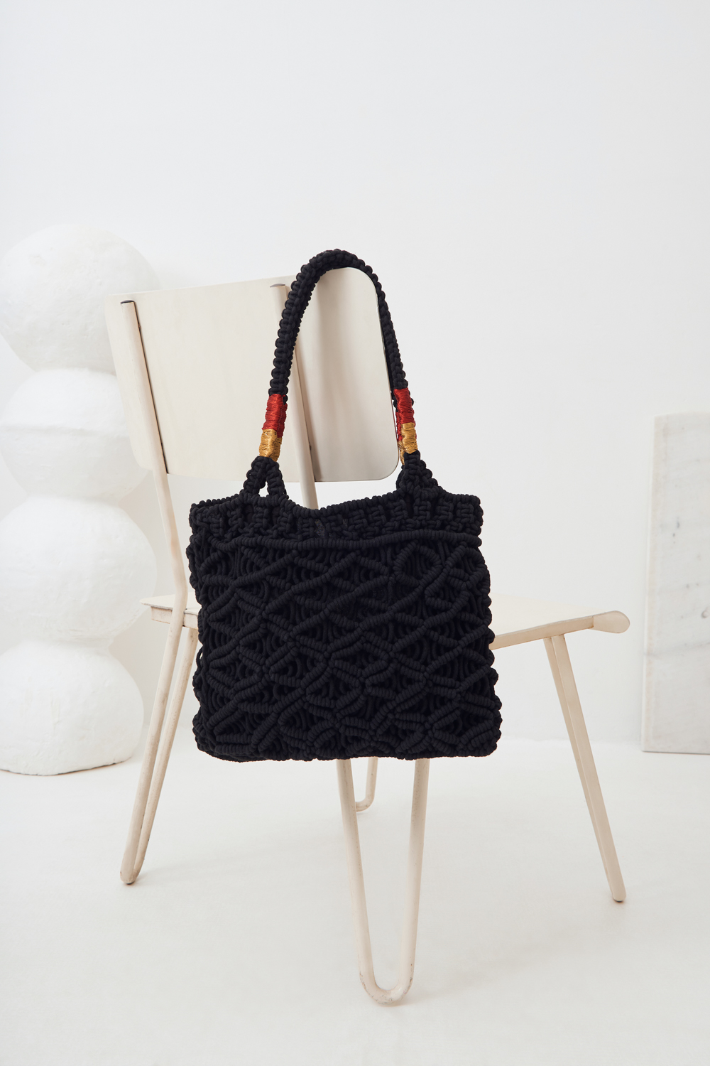 Sac tressé macramé Ishaan - Noir - Antik Batik (photo) Sac tressé macramé Ishaan - Noir - Antik Batik (photo)