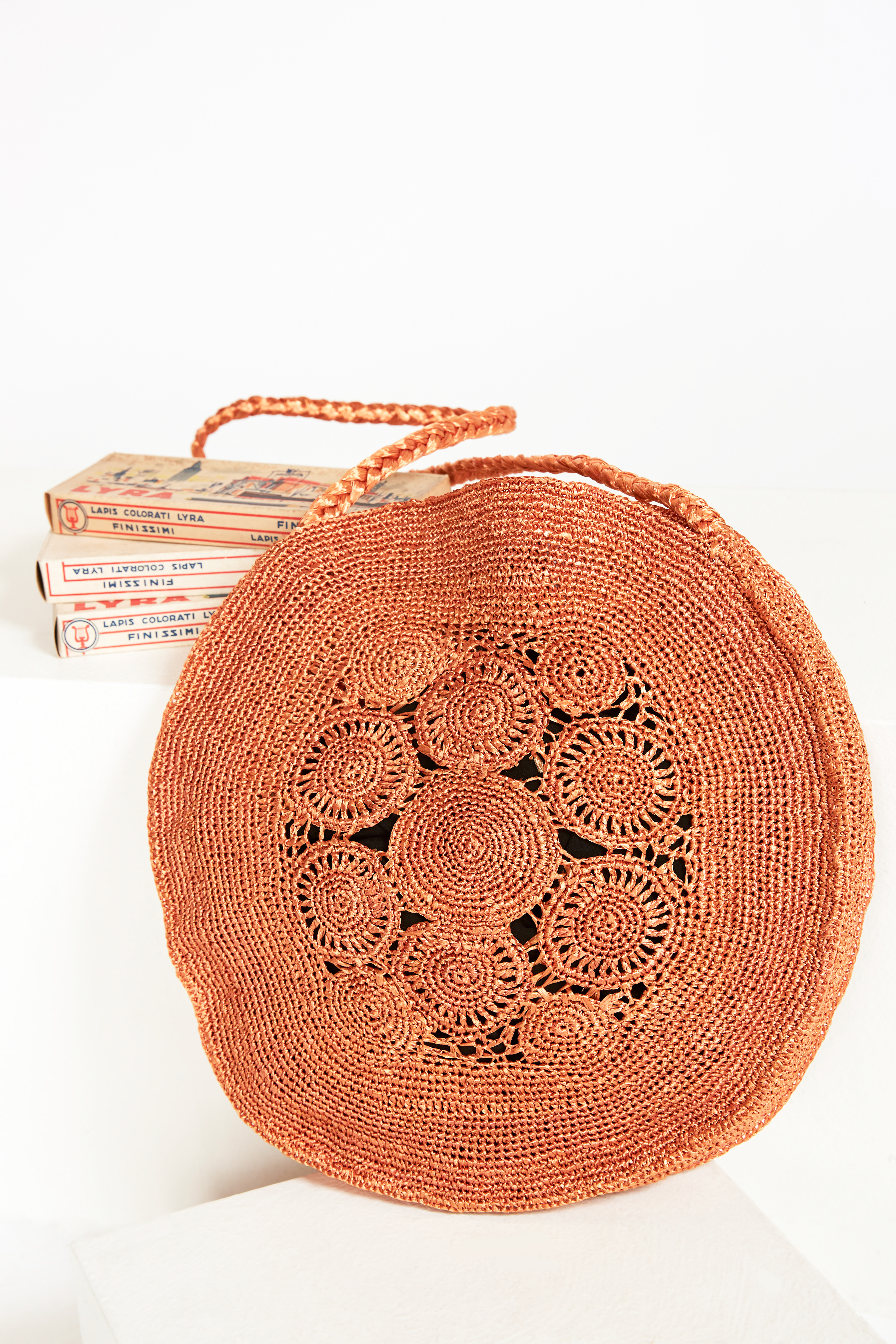 Sac rond Rafi en paille - Antik Batik (photo) Sac rond Rafi en paille - Antik Batik (photo)