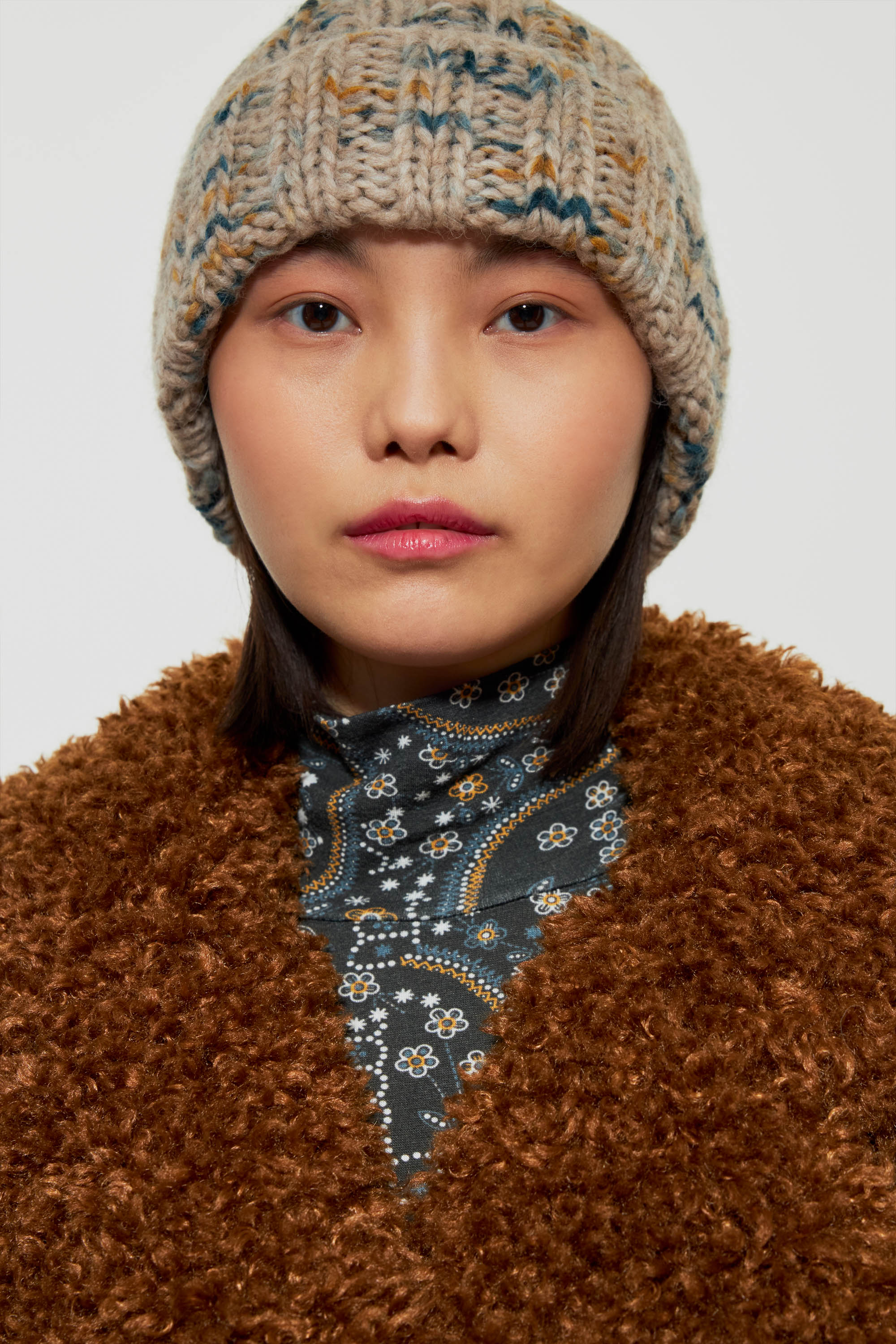 Beige woollen hat Alpaca wool hat ANTIK BATIK
