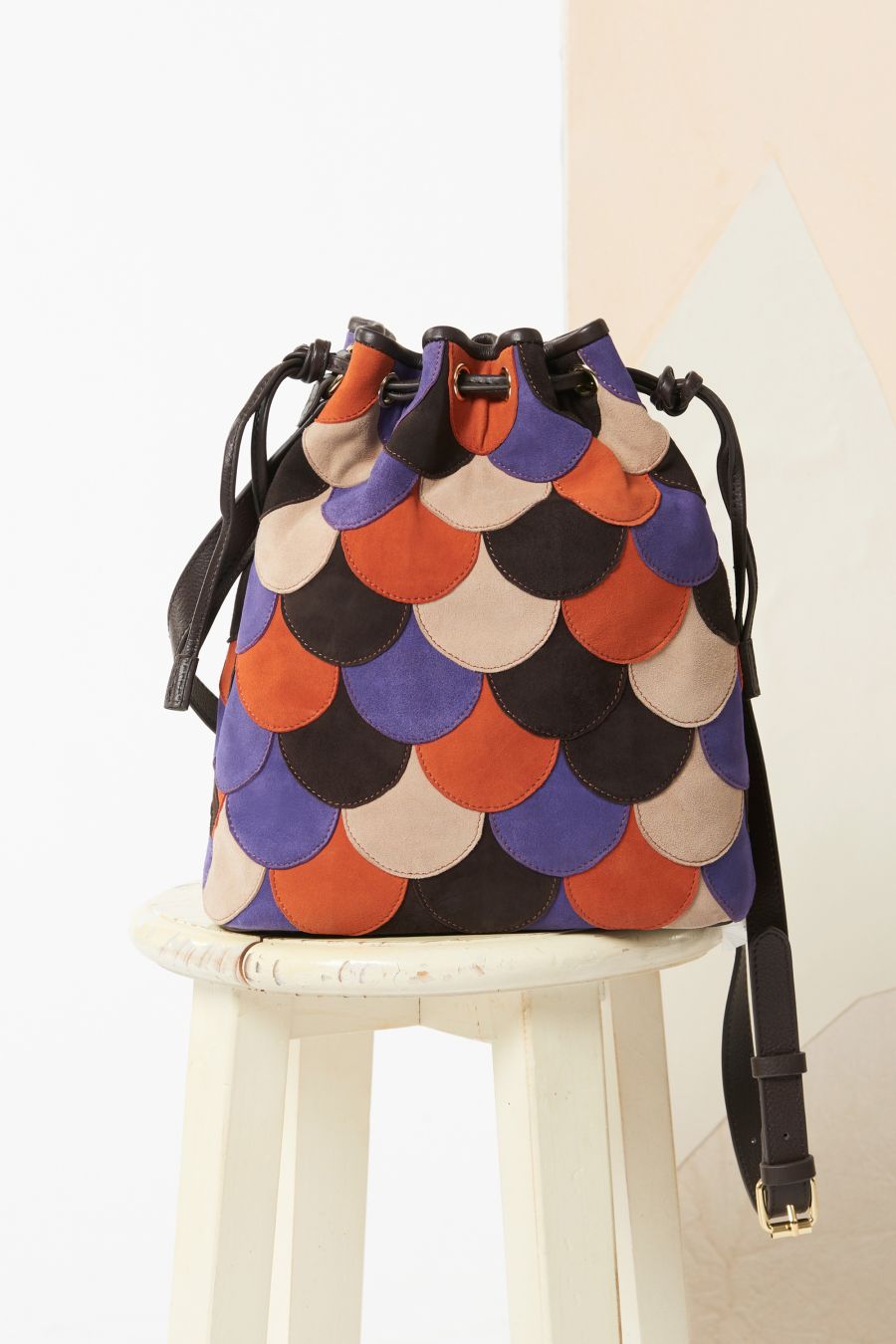 Antikbatik Pagayo patchwork bucket bag