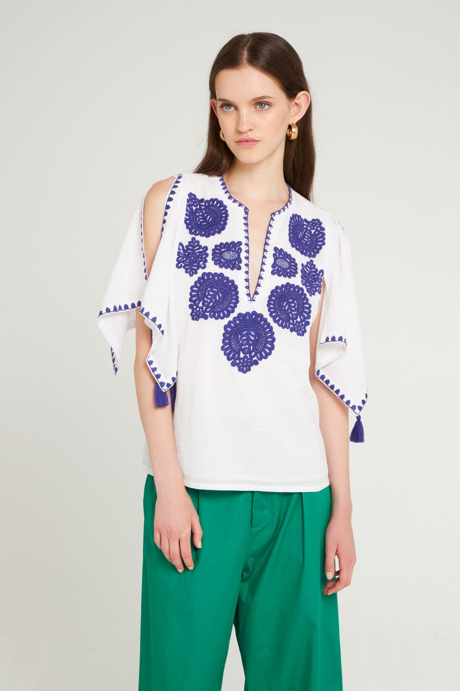 Antikbatik Tiki embroidered blouse