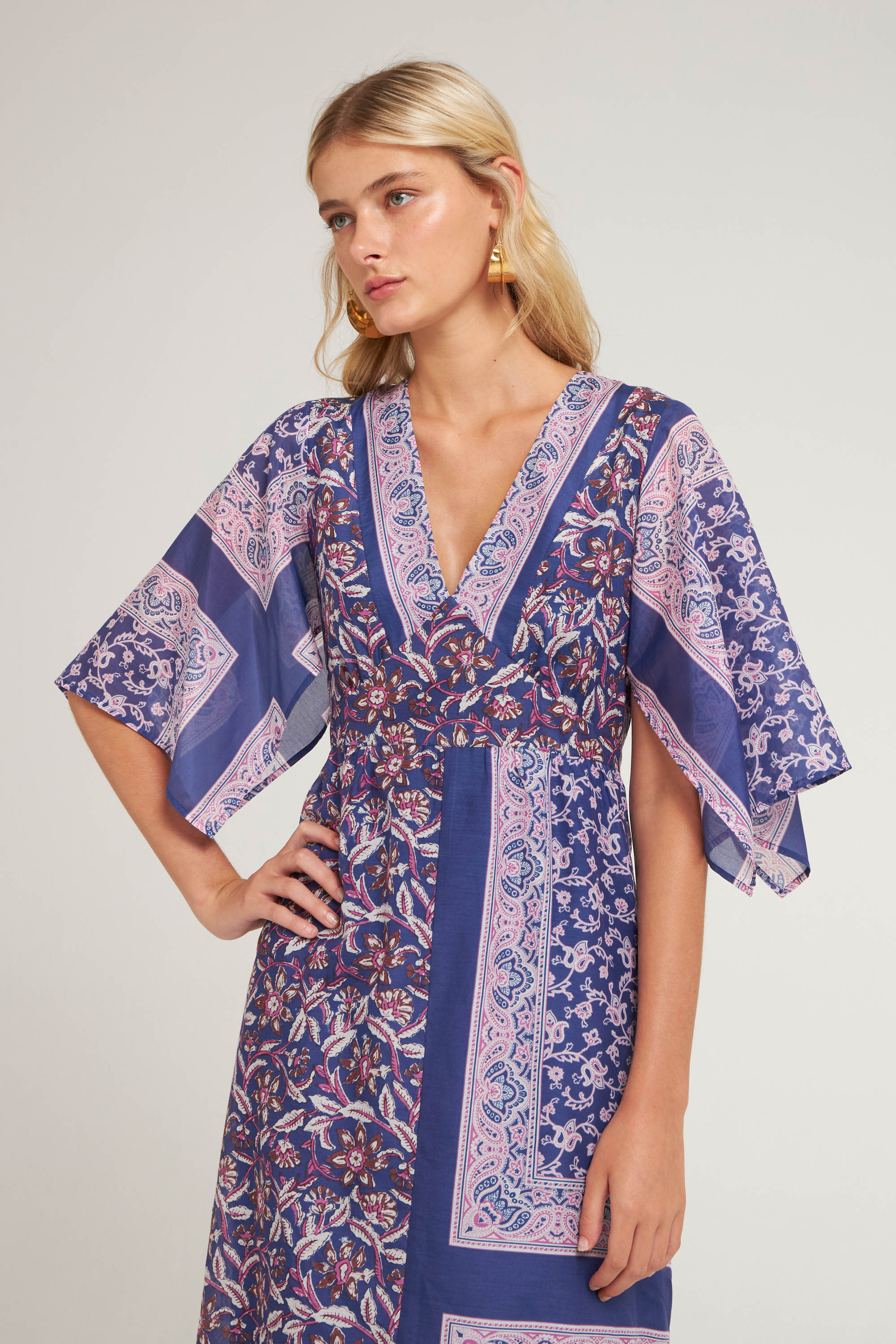 Cotton and silk maxi dress with an Indian-inspired print | ANTIK BATIK