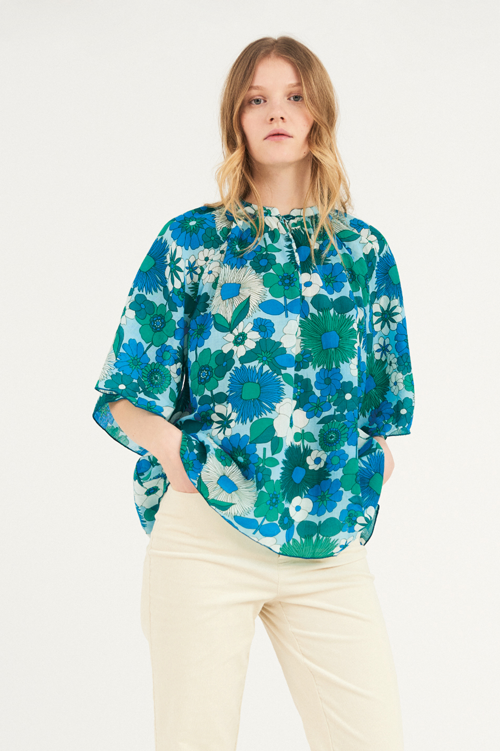 Blouse fluide Lorette - Bleu - Antik Batik (photo) Blouse fluide Lorette - Bleu - Antik Batik (photo)