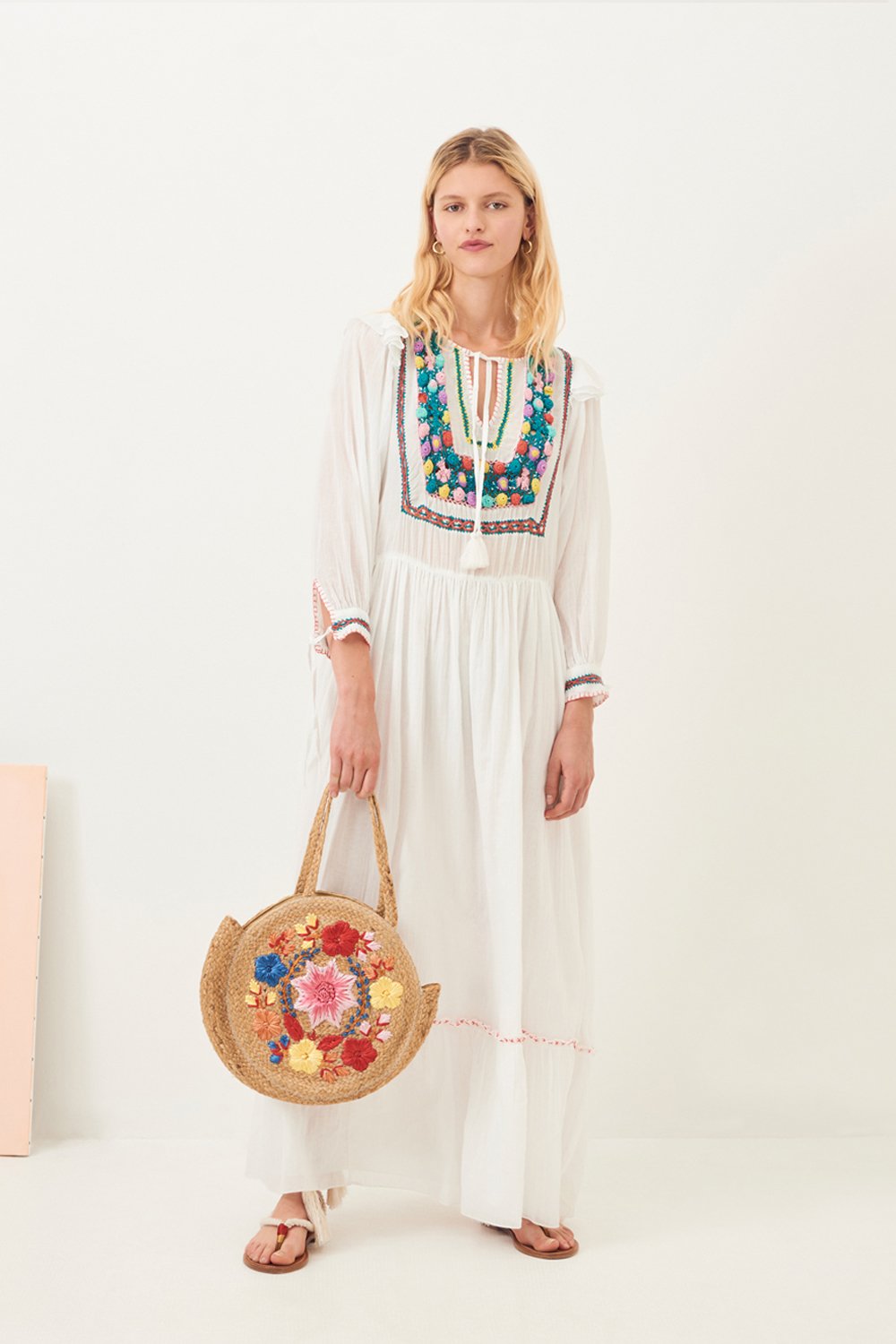 Robe longue fluide crochet Lova - Blanc - Antik Batik (photo) Robe longue fluide crochet Lova - Blanc - Antik Batik (photo)