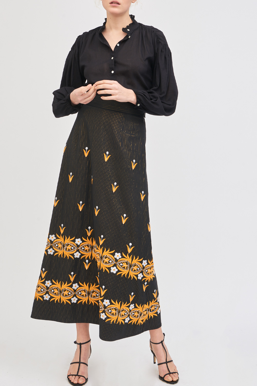 Jupe longue brodée Mexi - Noir - Antik Batik (photo) Jupe longue brodée Mexi - Noir - Antik Batik (photo)
