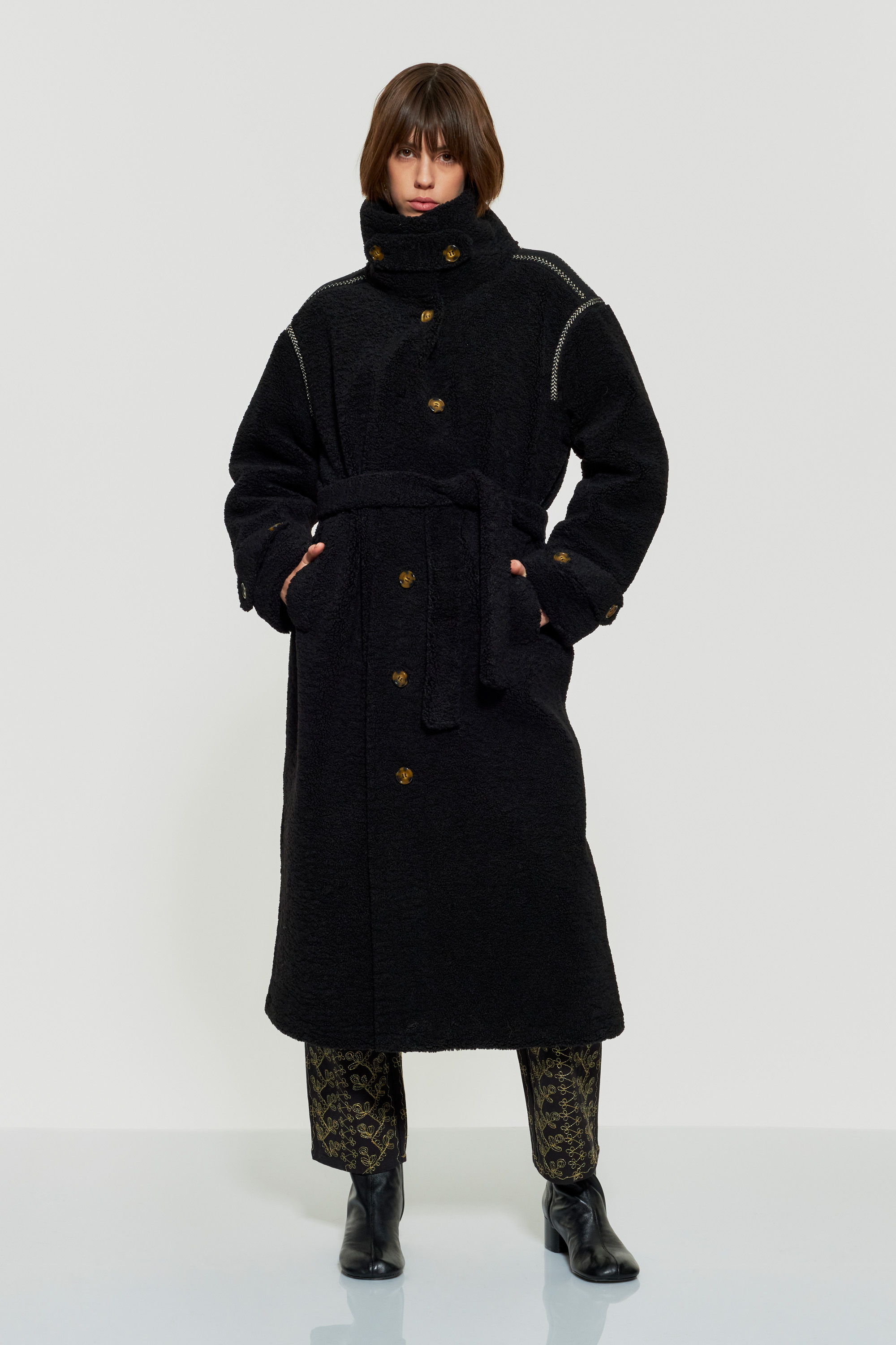 Black long coat | Black faux-fur long coat | ANTIK BATIK